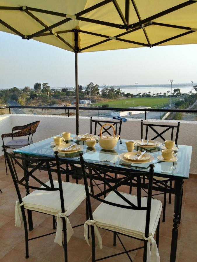 Must Stay - Sea & Salt Lake Panoramic View Apt Larnaca Exterior photo