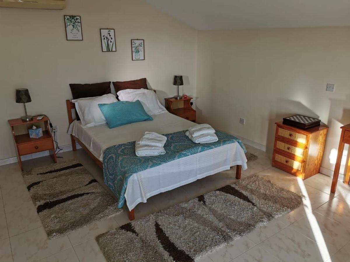 Must Stay - Sea & Salt Lake Panoramic View Apt Larnaca Exterior photo